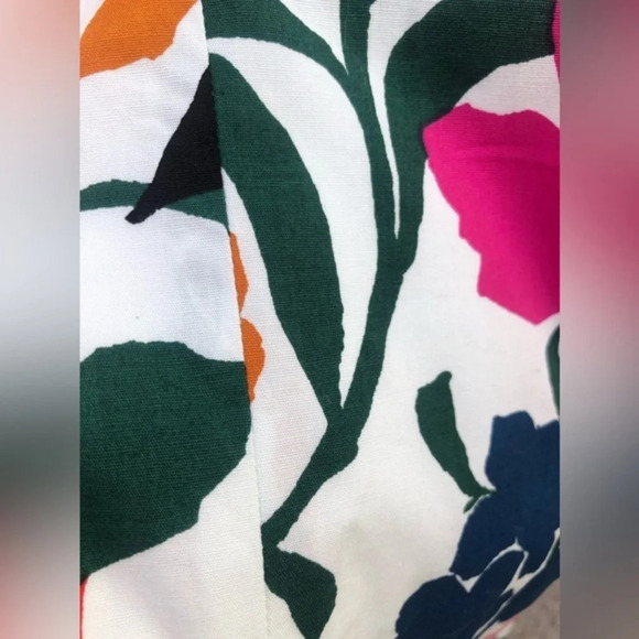 Donna Morgan Floral  V Neck Flowy Dress With Pockets Size 6 - Picture 3 of 9